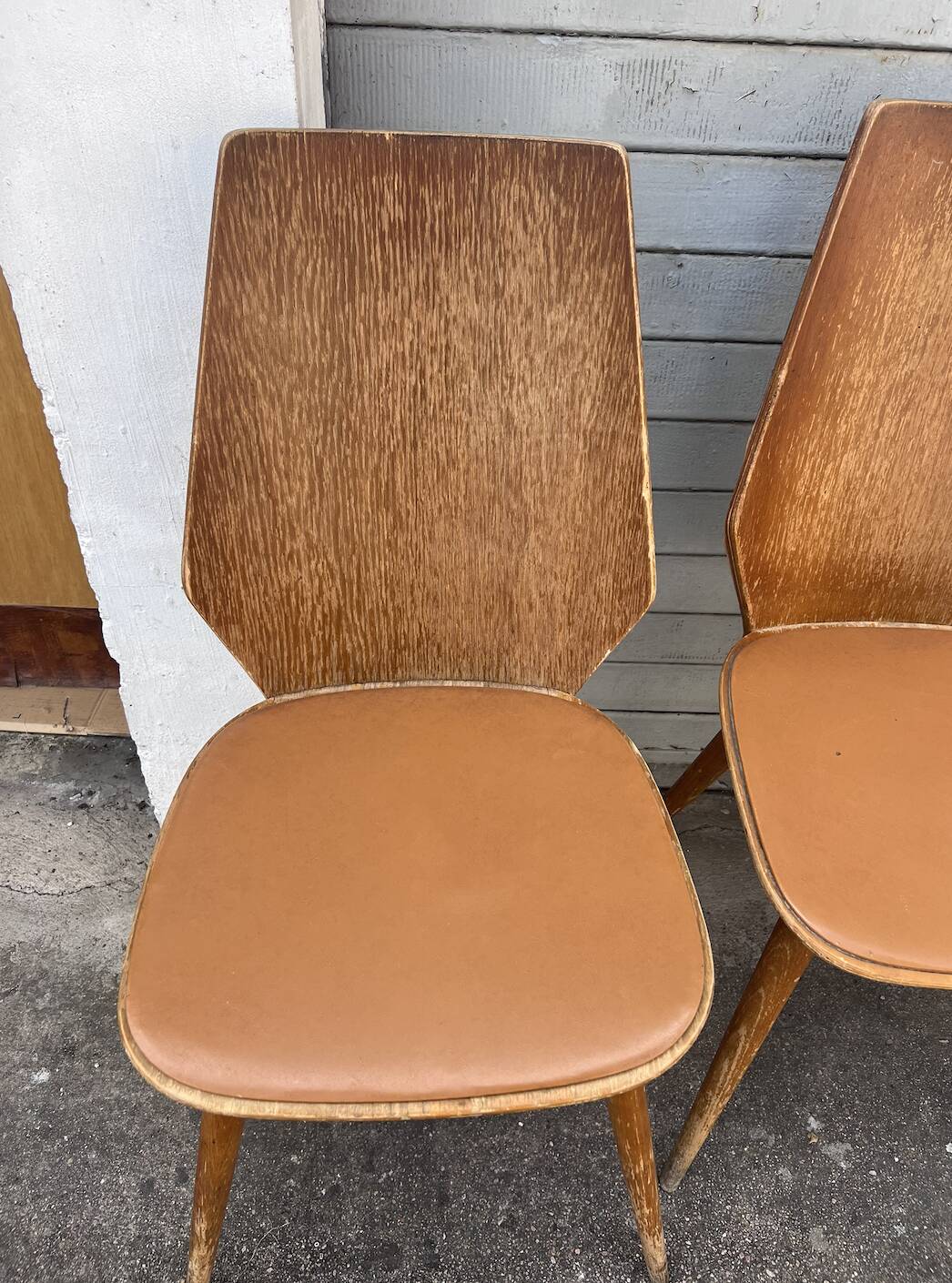 (Lot) 5 chaises vintage bois attribuées à Baumann (à restaurer)
