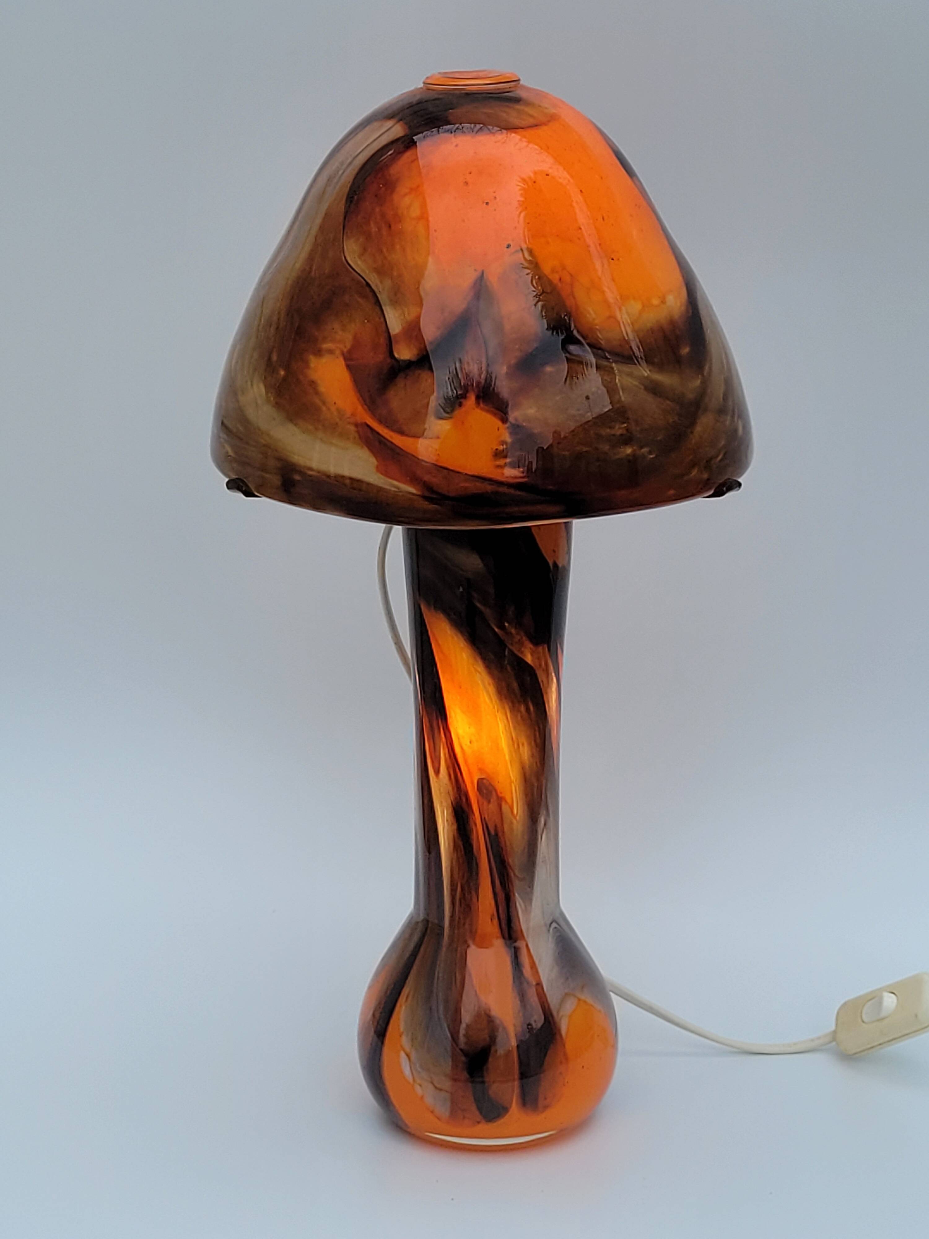 Vintage champion orange Murano glass lamp