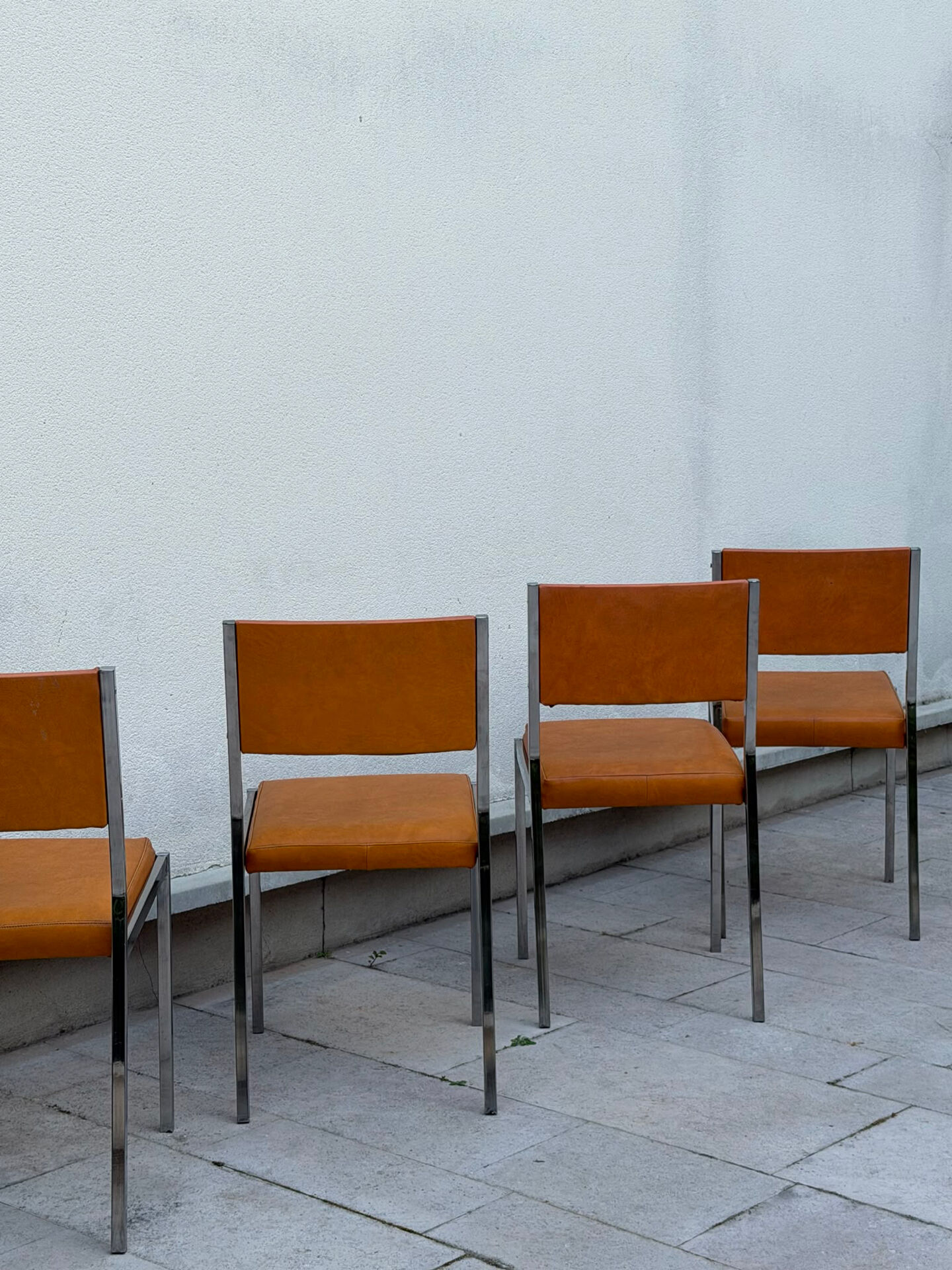 Lot 4 chaises vintage