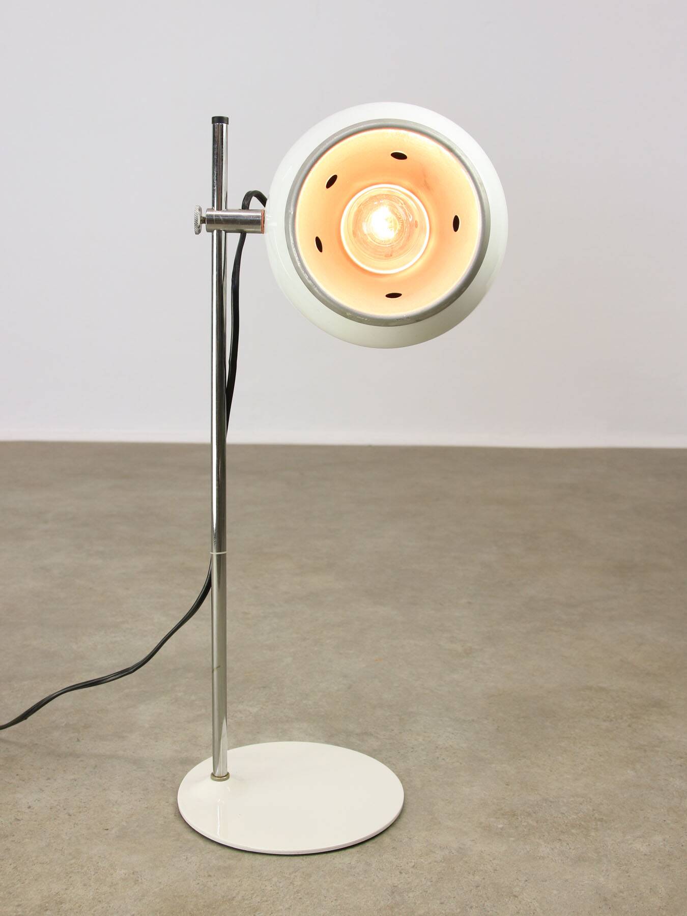 Space-age Italian Table Lamp in White Colour, 1970s