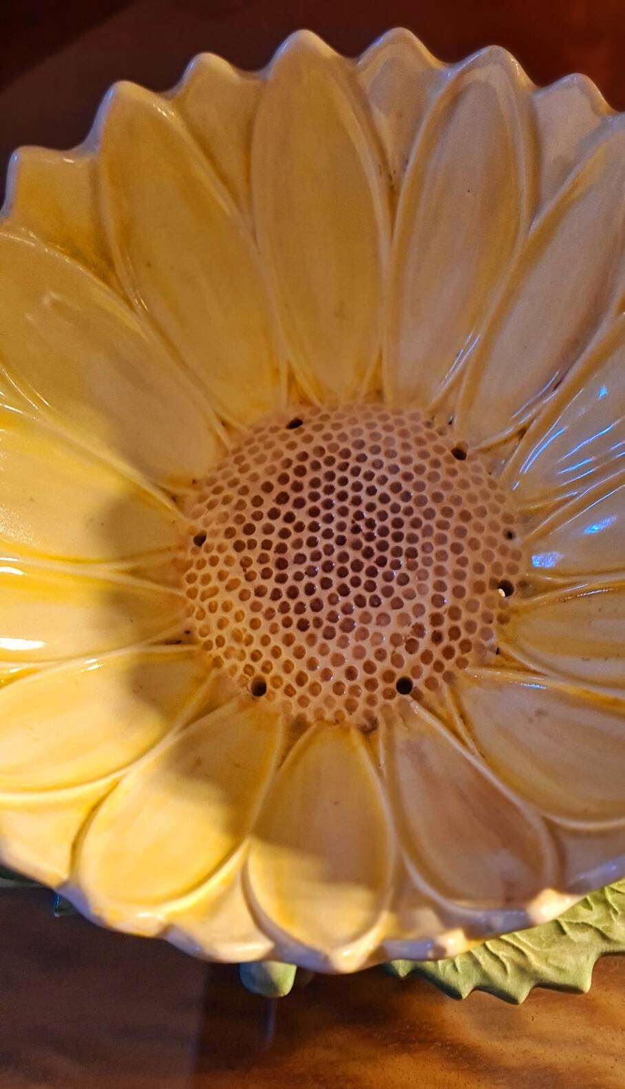 Barbotine draining bowl