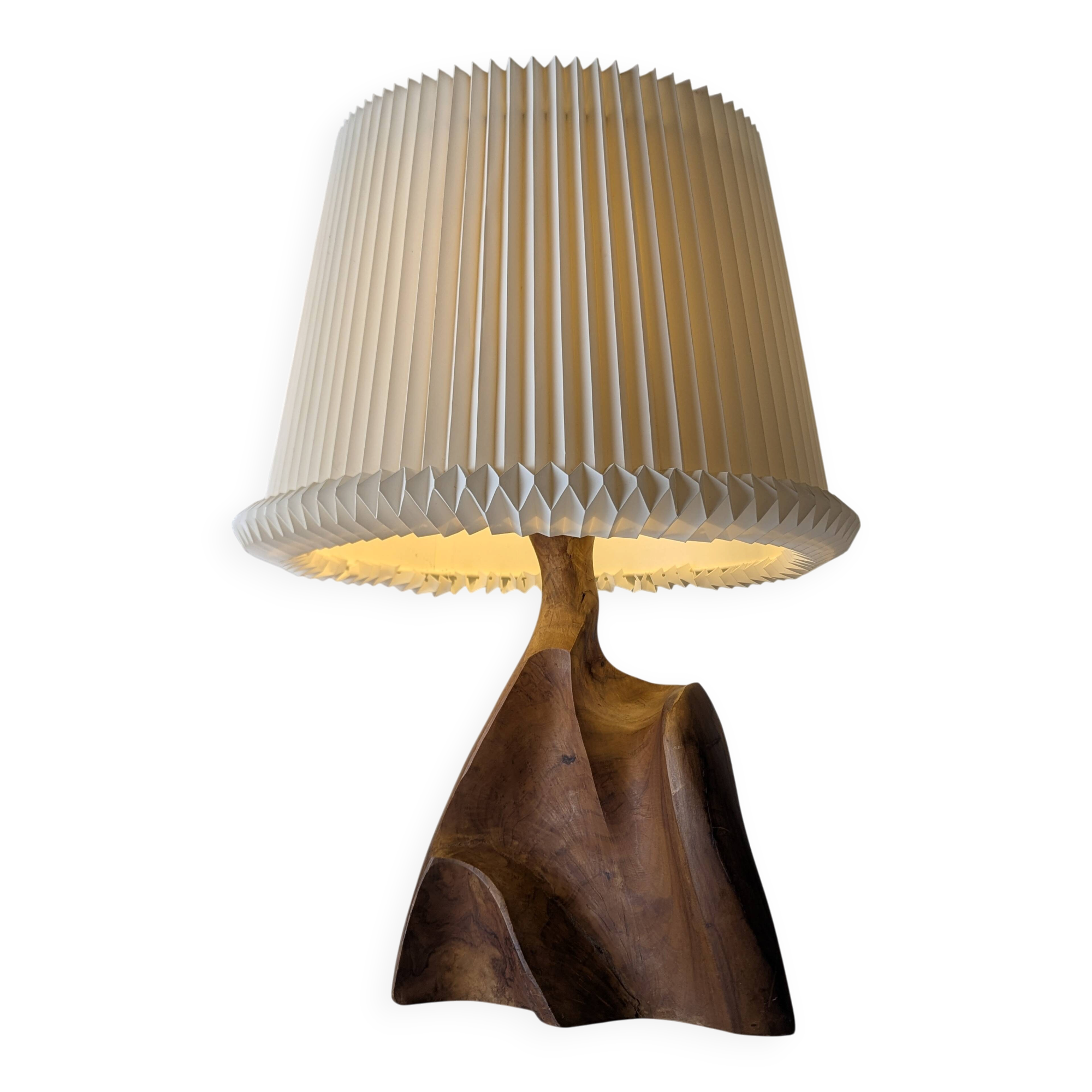 Sculptural table lamp in carved olive wood, organic modern 1970s
