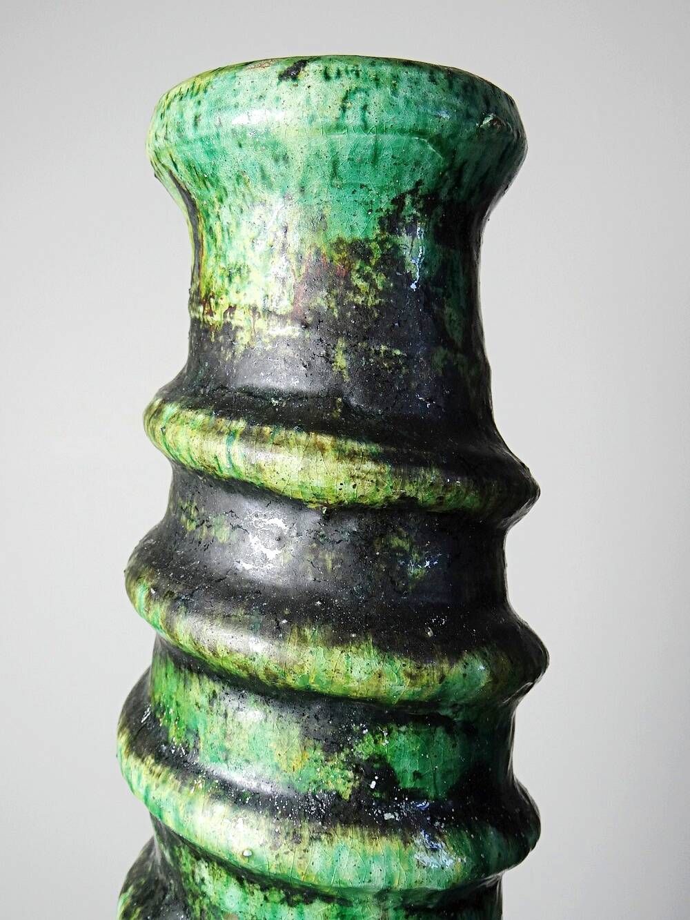 Large Tamegroute candlestick in green glazed terracotta, Morocco, 1960s-1970s.