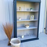 Bookcase / Shelf
