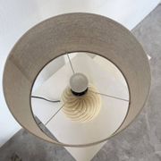 Lampe de table sphérique céramique ivoire et or Barbi