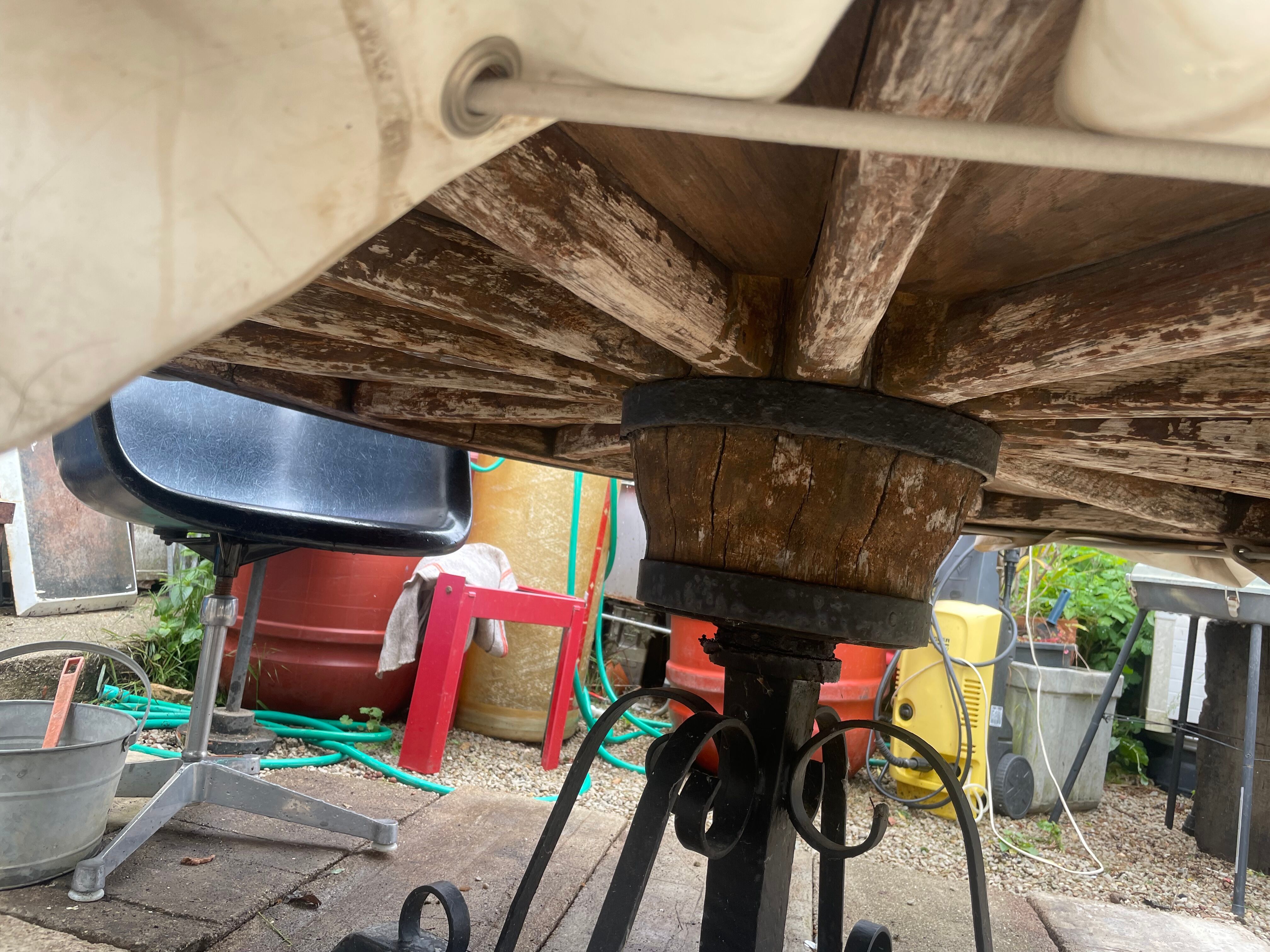 Very nice large garden table