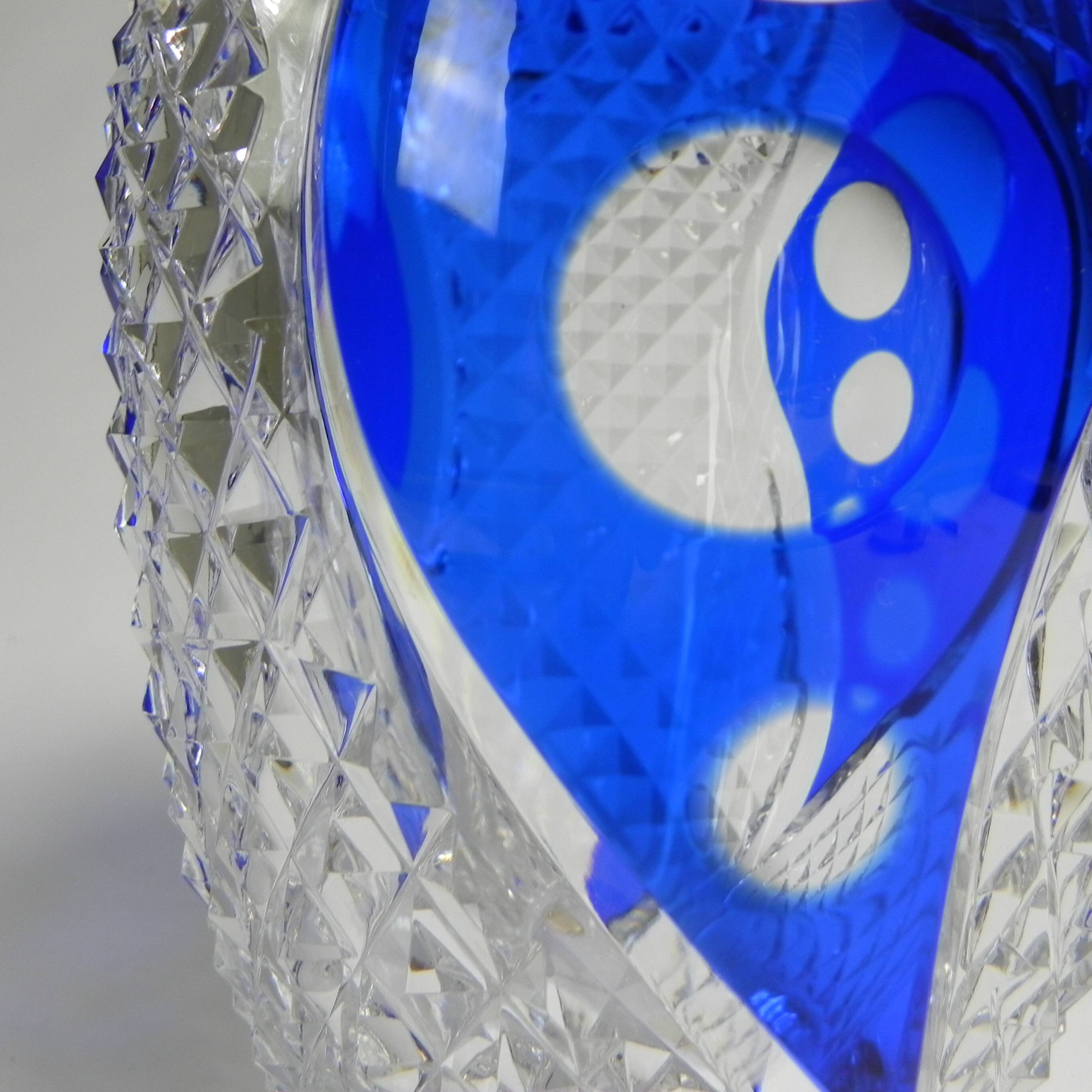 VSL Val Saint Lambert vase by Xavier Crespo, signed number 136-180.