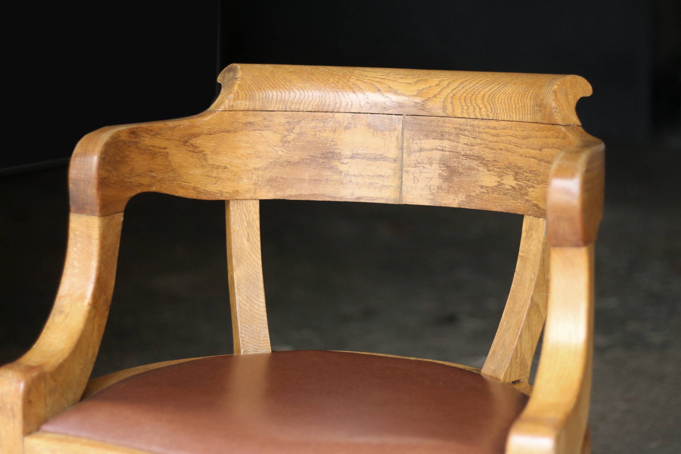 Restoration armchair of the national collections