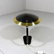 Lampe de bureau rare en laiton et verre des années 1950
