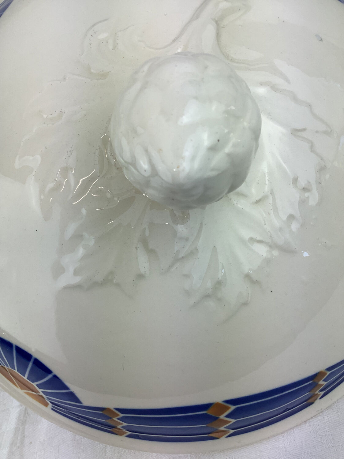 Old tureen made in France Badonviller