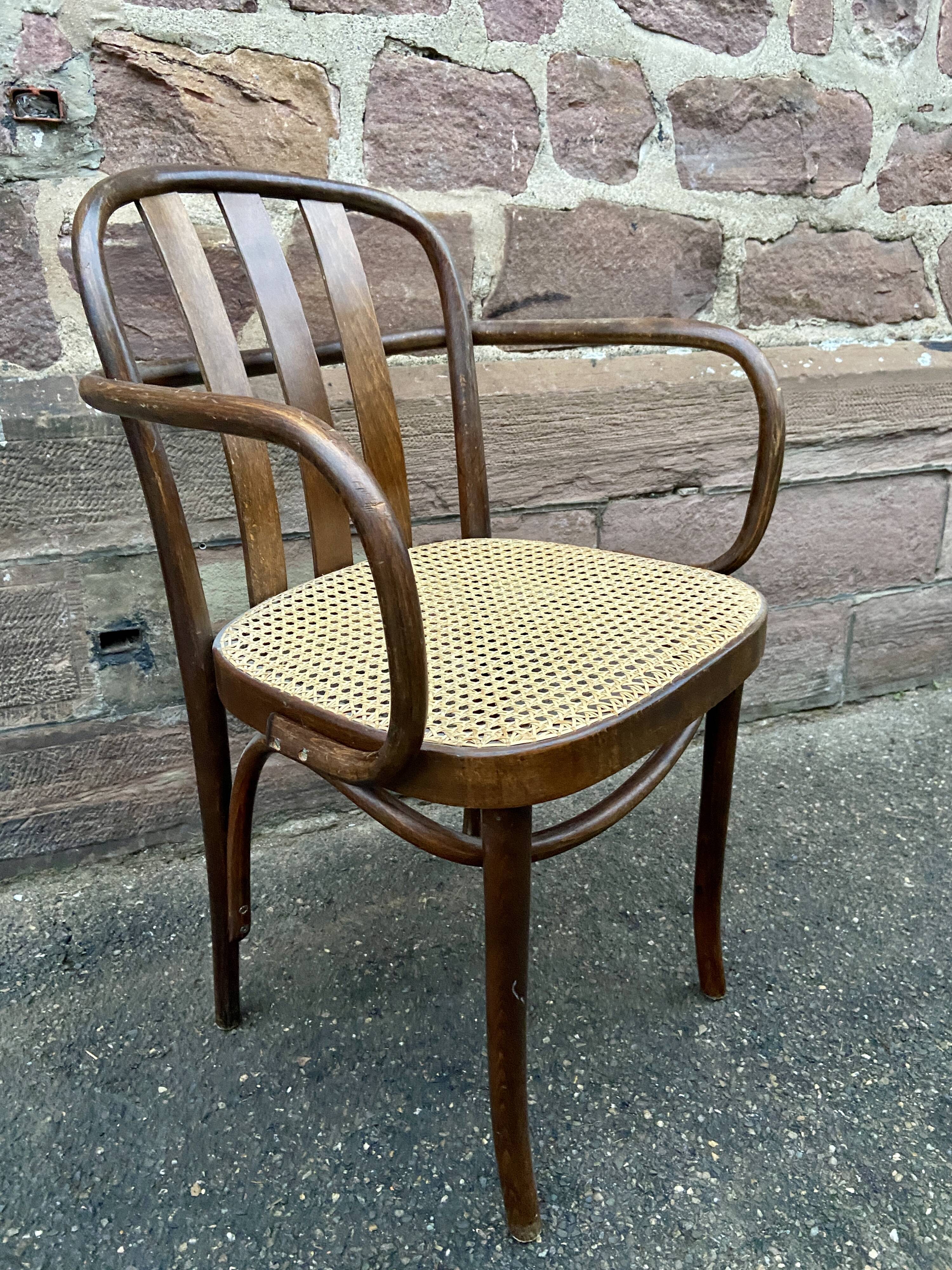 Fauteuil bois courbé viennois