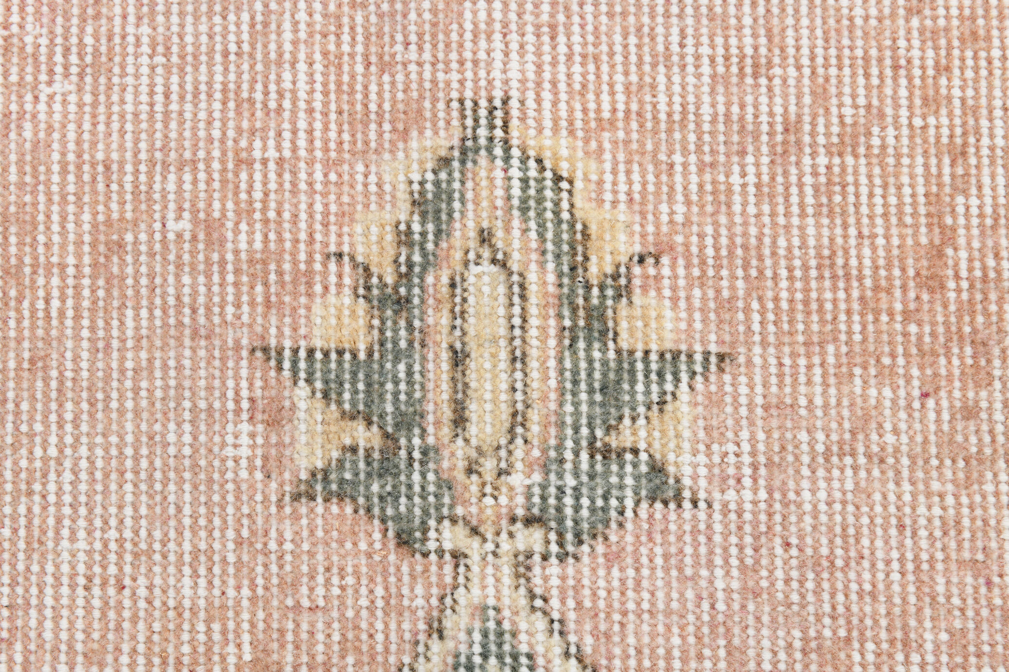 Faded red classic carpet 302x183