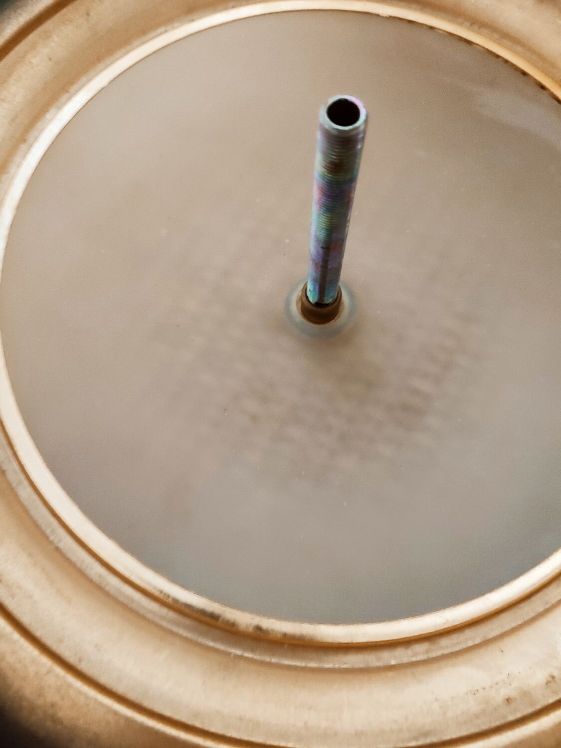 Art deco ceiling light in brass and textured glass