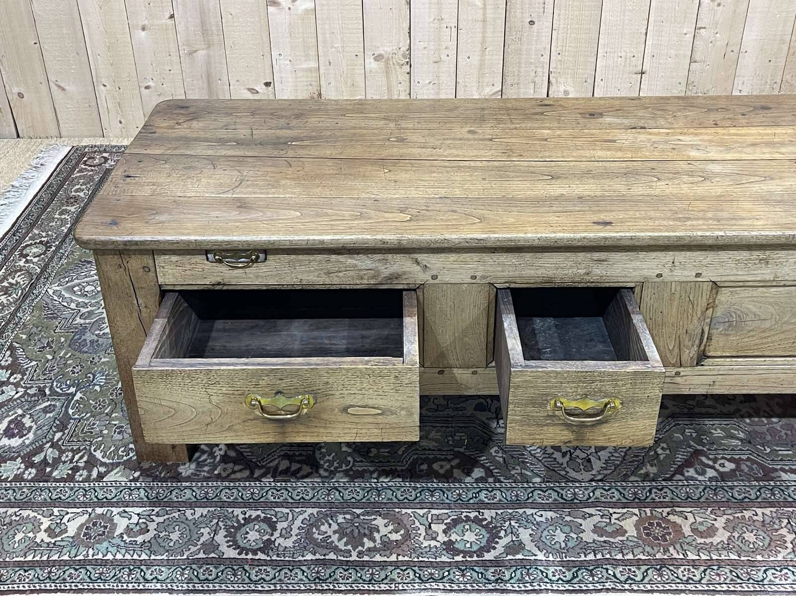 Chestnut coffee table XIXth with 3 drawers and extensions