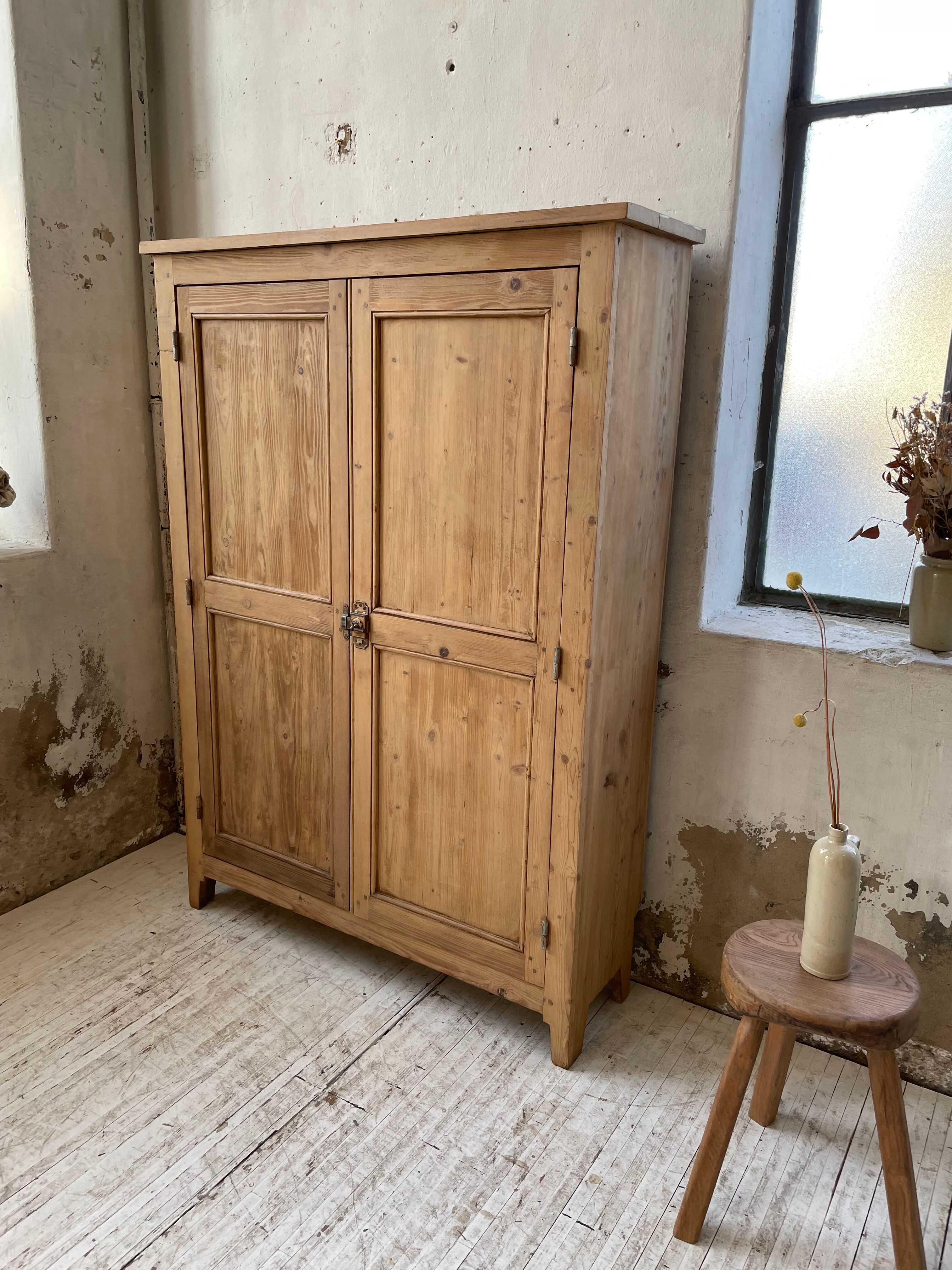 Wooden cabinet cuttery