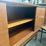 Buffet vintage du milieu du siècle