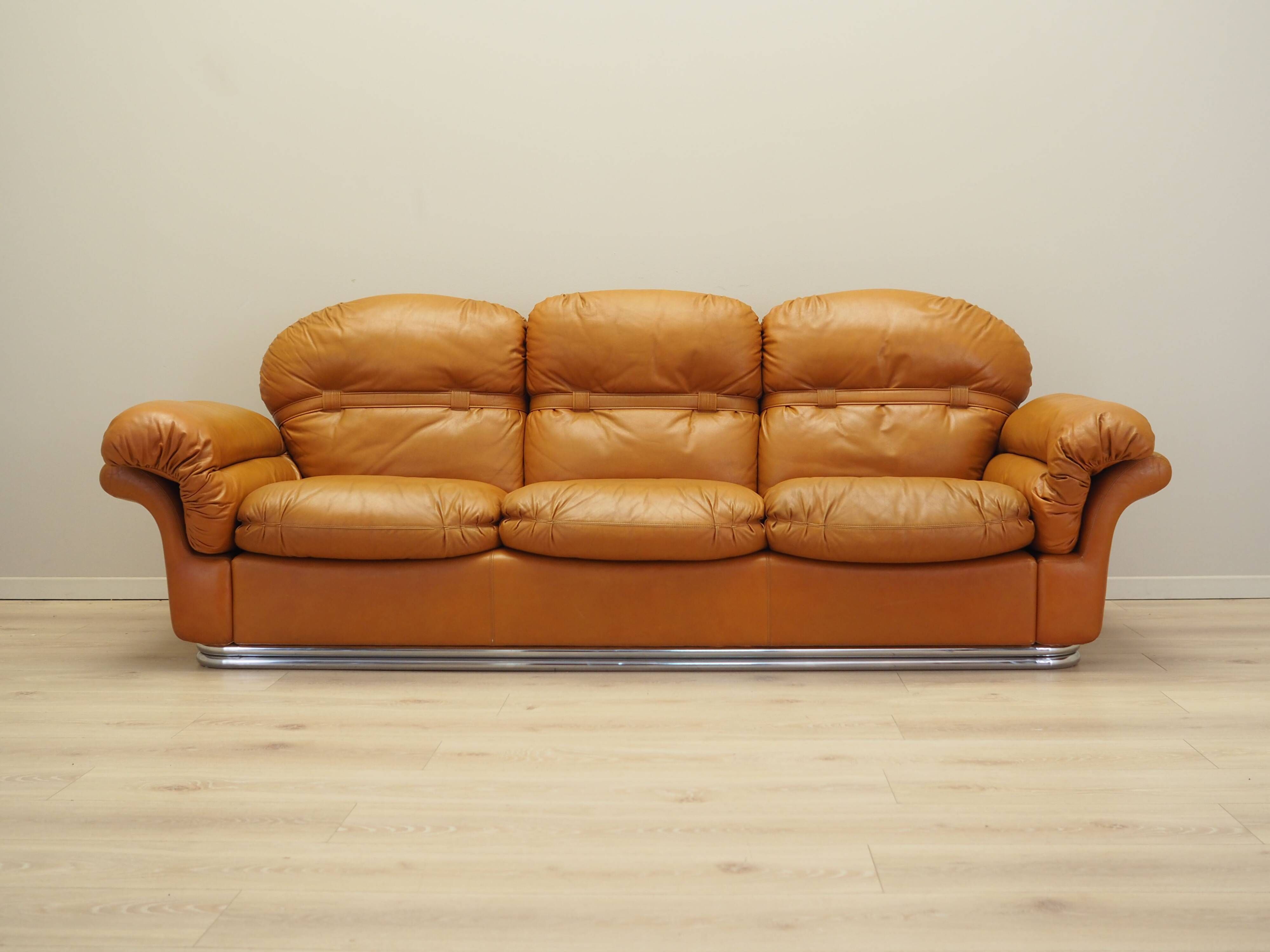 Orange leather sofa, Space Age design, 1960s, production: Italy