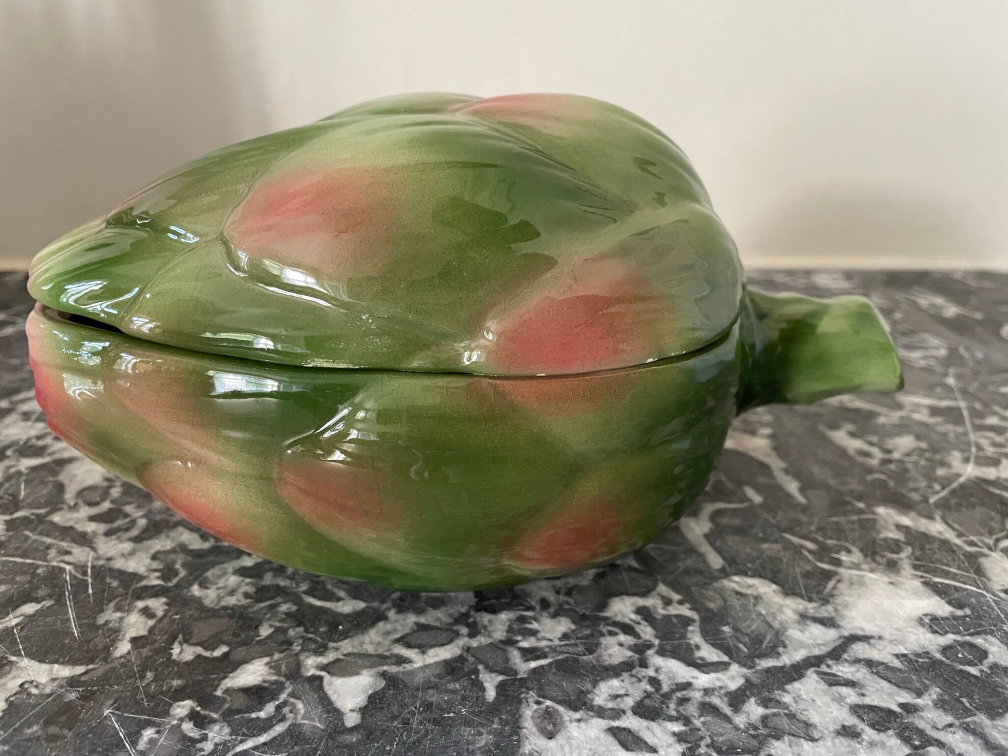 Artichoke-shaped dish