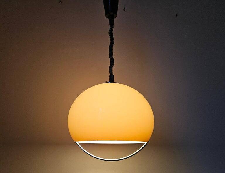 Suspension Space Age par Meblo, Harvey Guzzini, Italie, années 1970