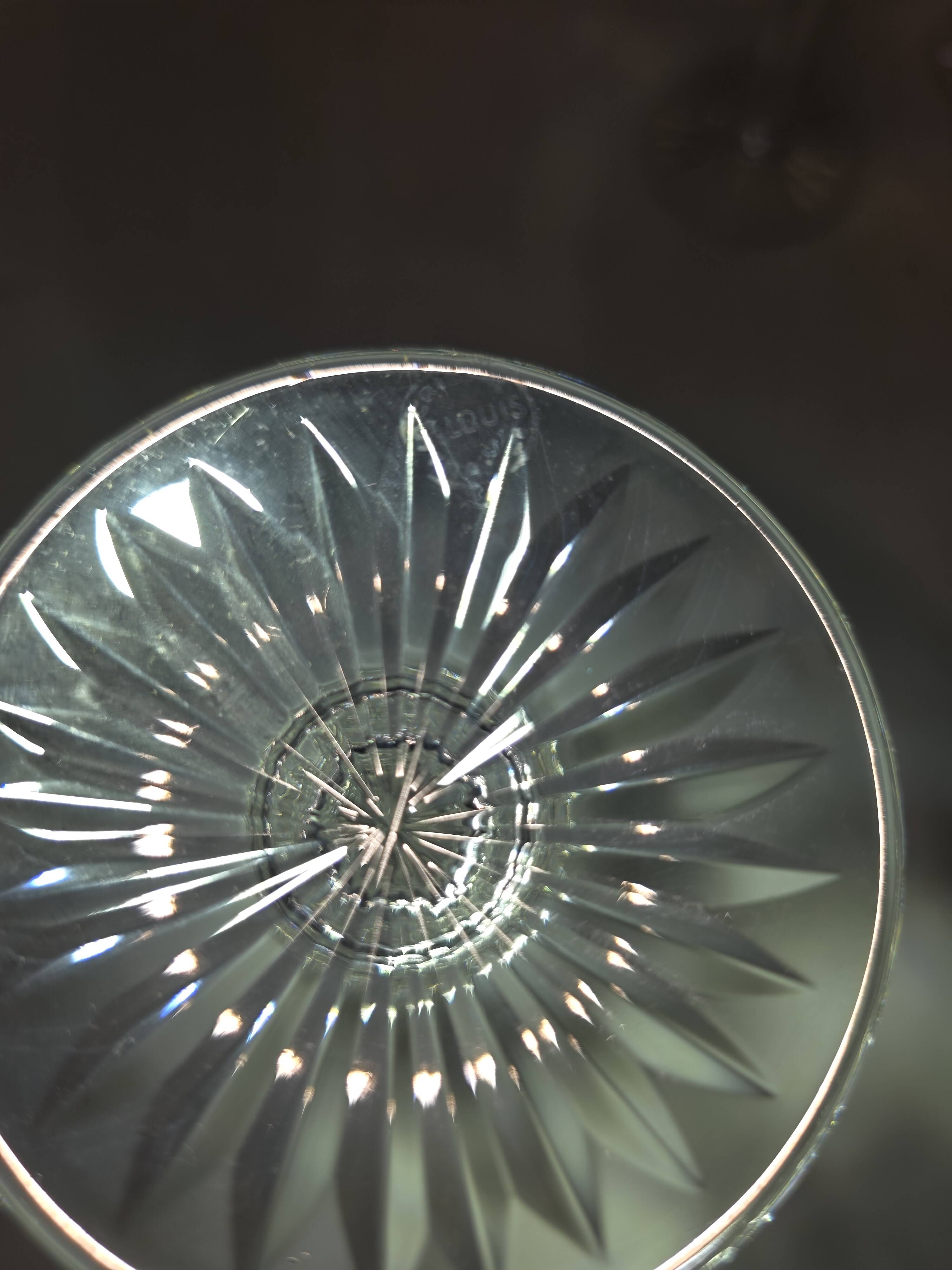 Service de 27 verres en cristal de Saint-Louis — Modèle Trianon