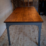 Reichsbahn table made of pine planks