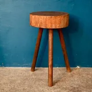 Rustic tripod stool in solid wood, 1950s brutalist style.