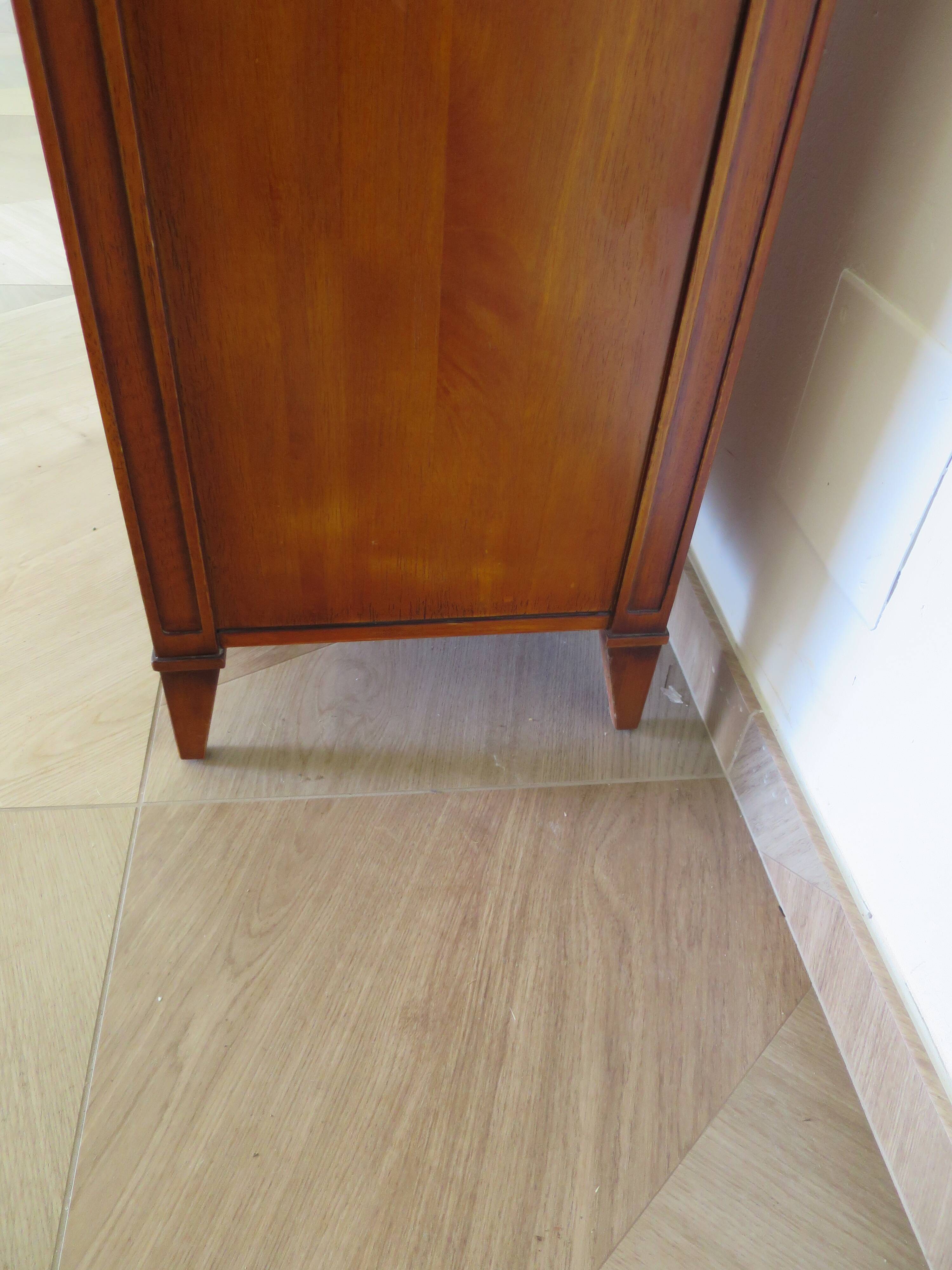 Semainier-Commode- 7 tiroirs-merisier-Style Louis Philippe-Pieds trapèze