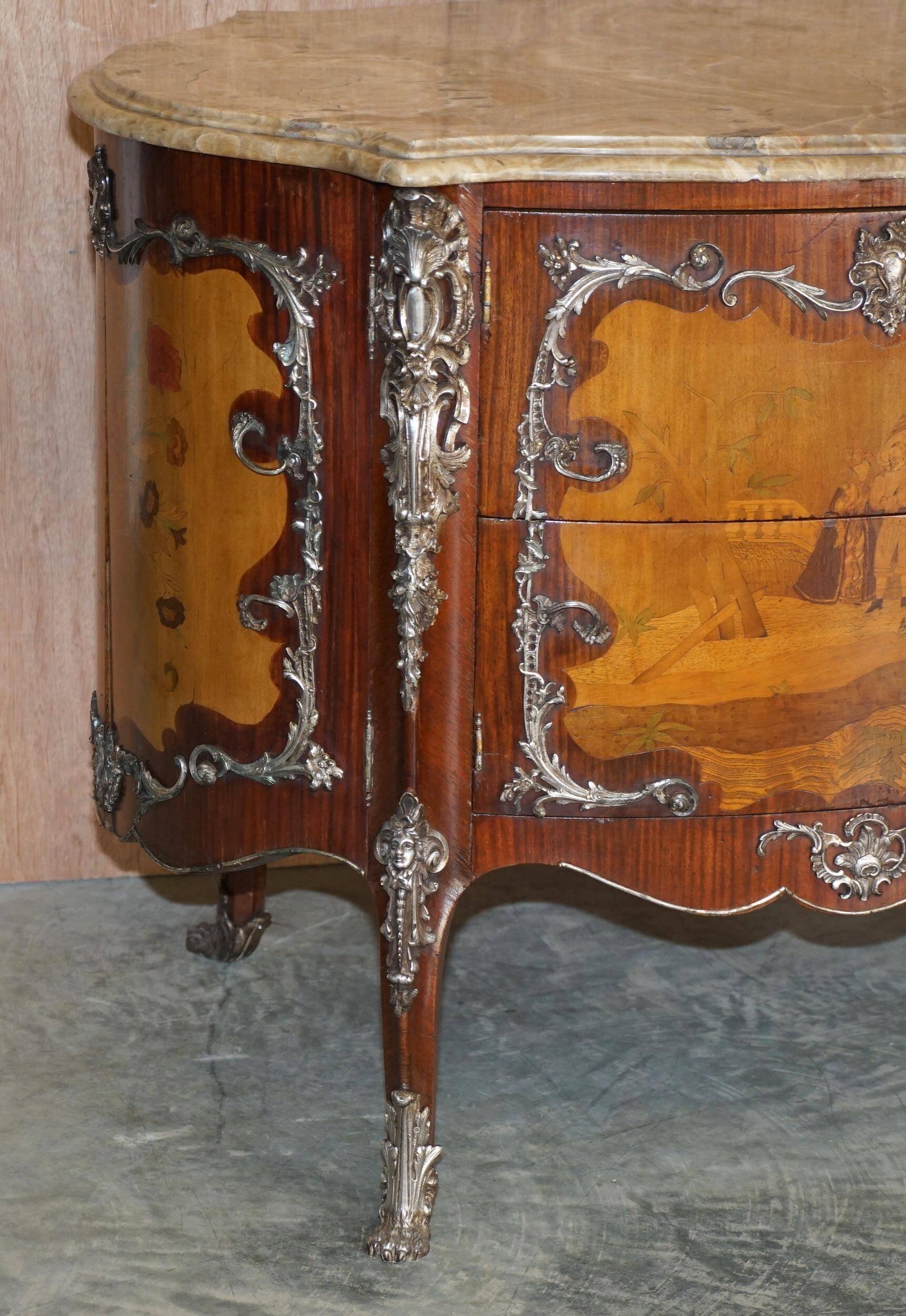 Buffet rare Germain Landrin vers 1750 en marbre et kingwood