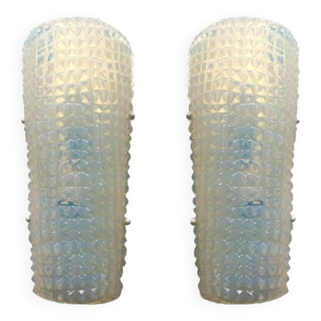 Set of Two "Crocodile" Opalino Murano Glass Wall Sconces