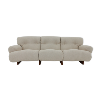 1970s Design Italian Sofa in Bouclé