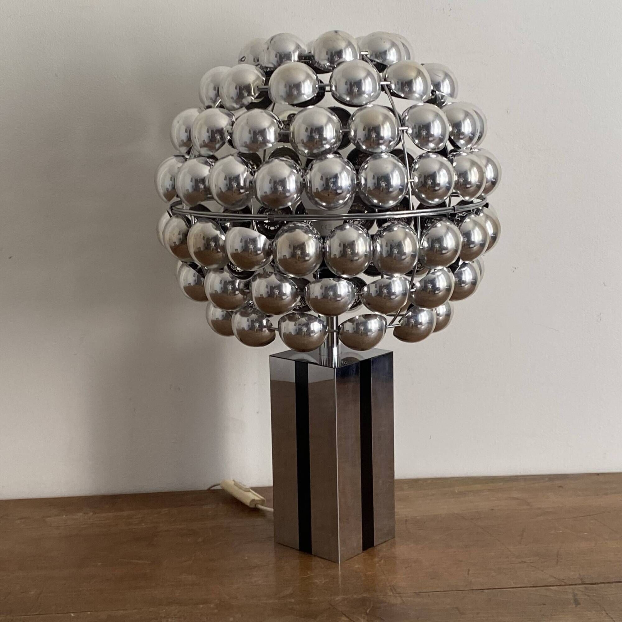 Kinetic lamp. 1970. Space age.
