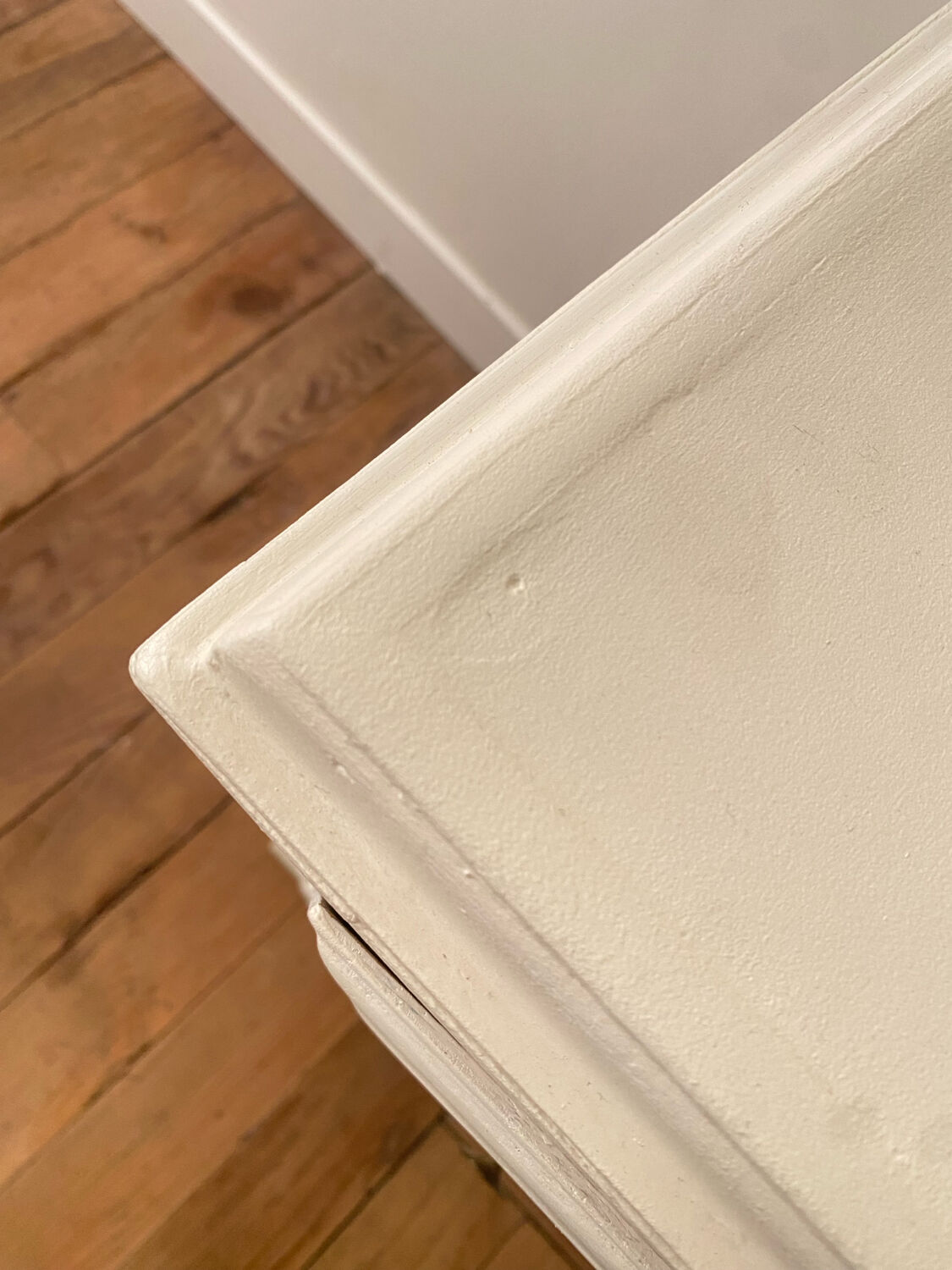 Vintage commode with moustache legs