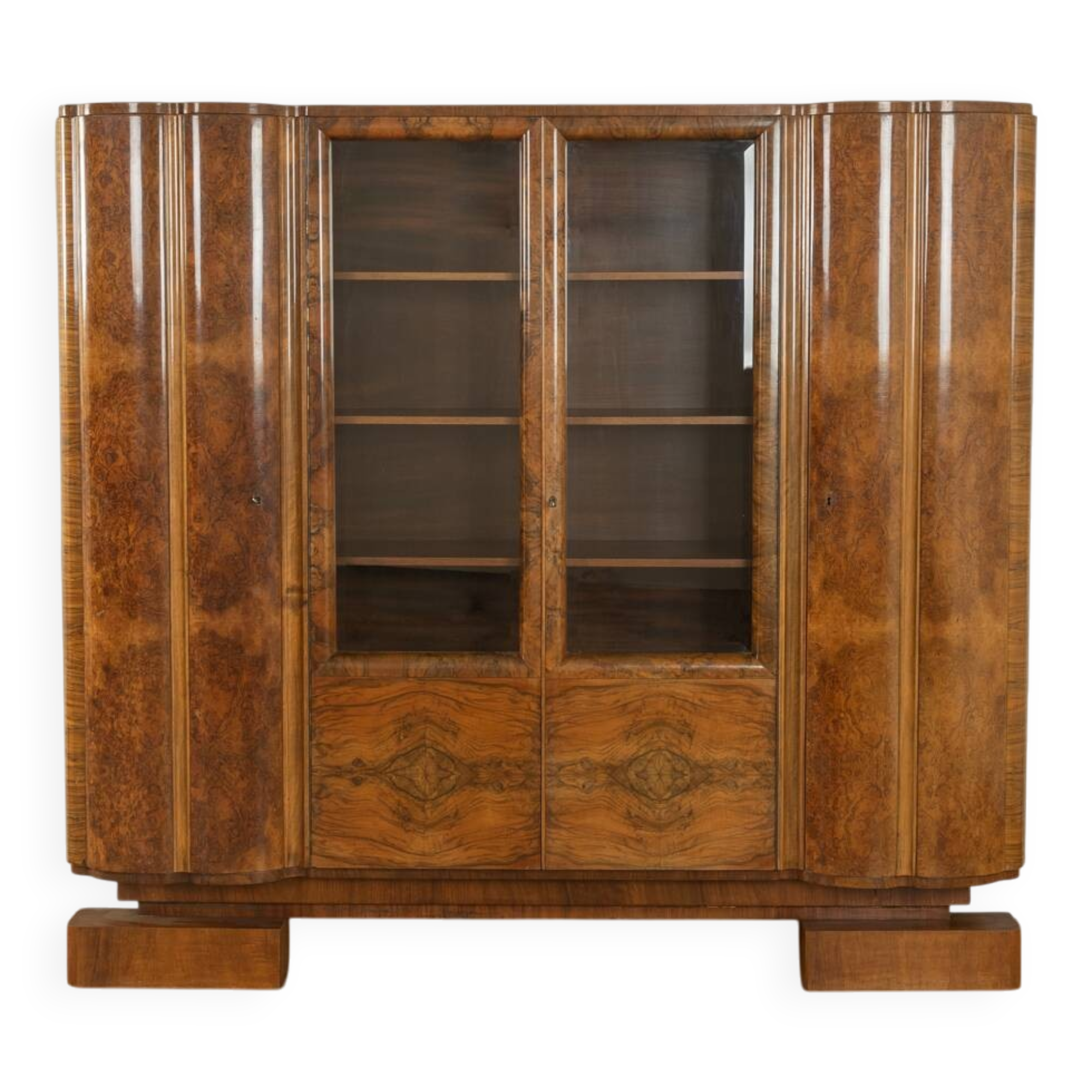 Art Déco Showcase, Cabinet