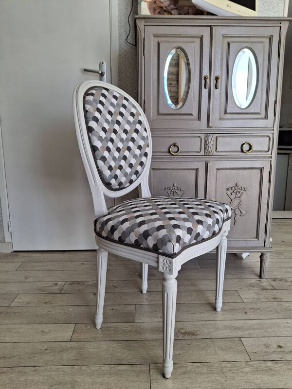 Chaise Médaillon Louis XVI