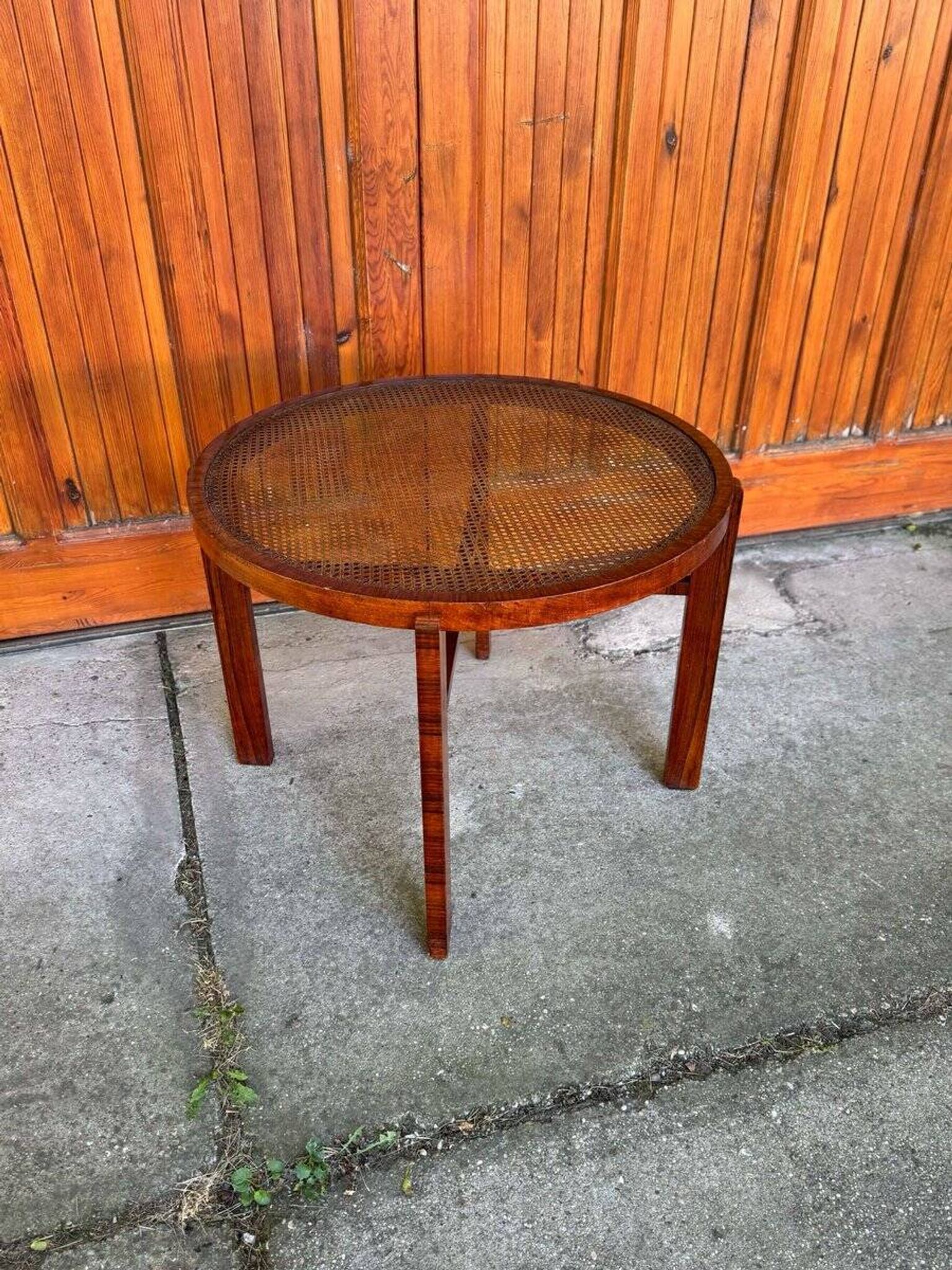 Vintage Art Deco round side table with cane top and walnut wooden frame, 1930s