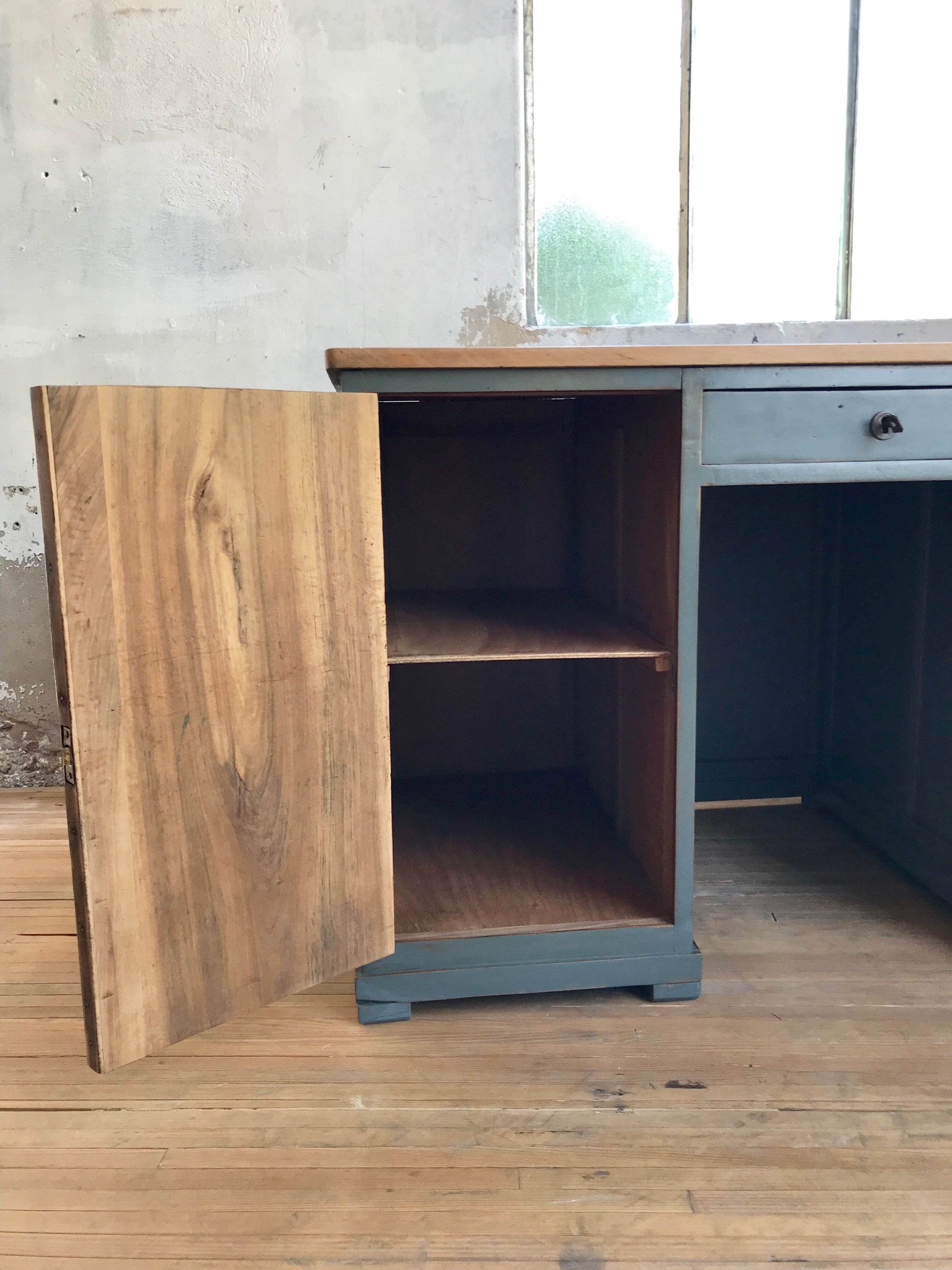 Workshop wooden desk