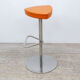 Tabouret haut pivotant réglable orange