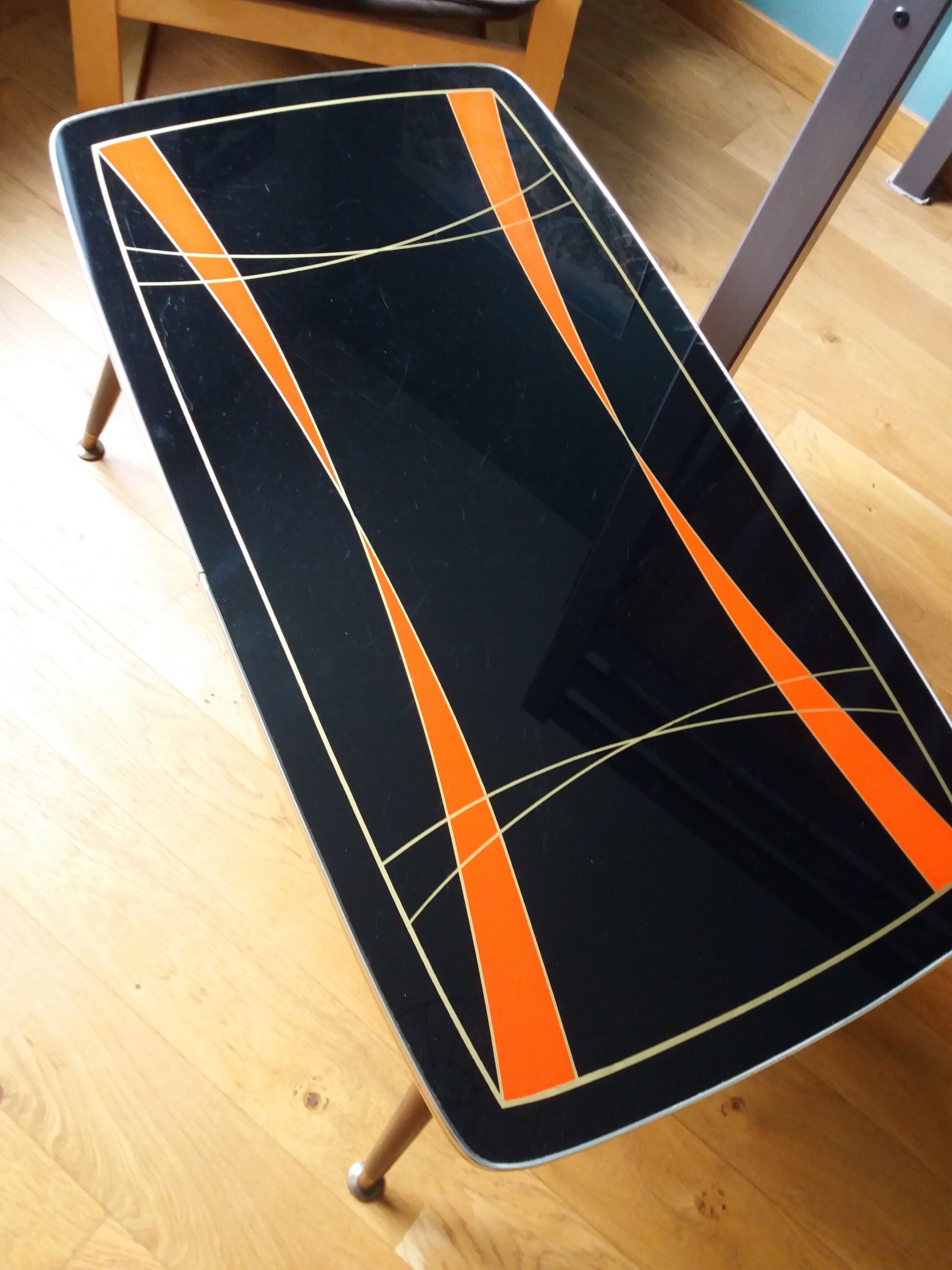 Coffee table formica tapered compass legs