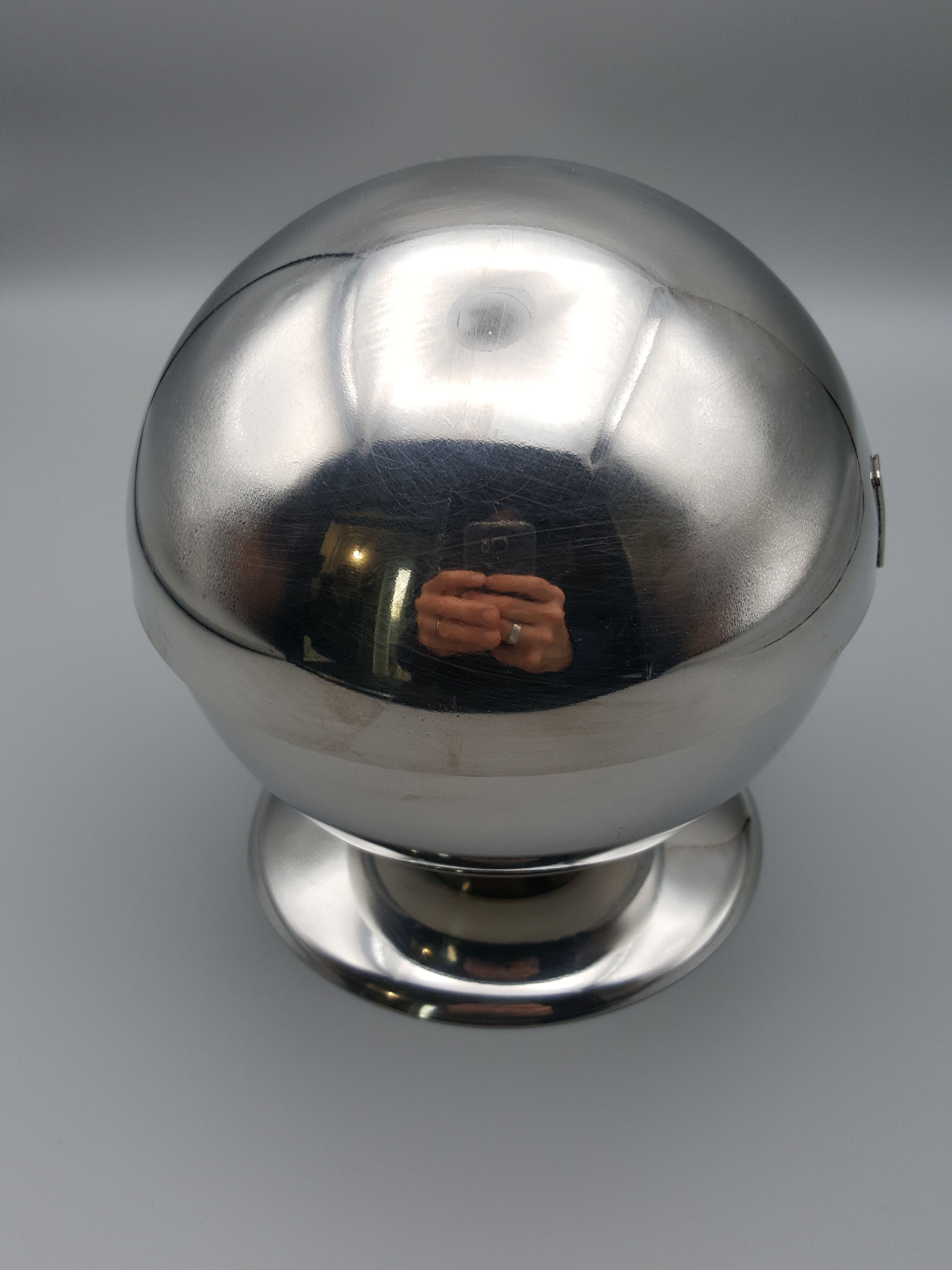 Sugar counter ball metal brass button