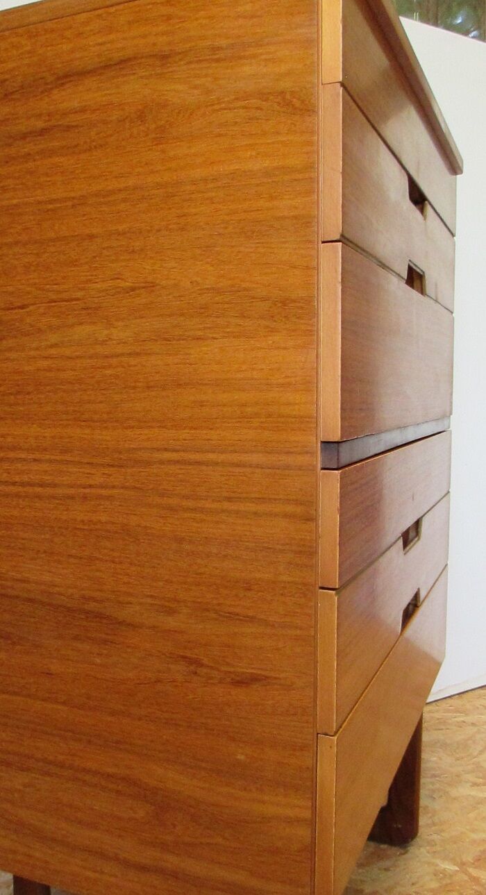 High Uniflex dresser by G.Hoffstead.