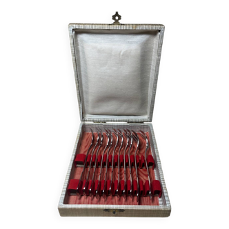 Dessert forks
