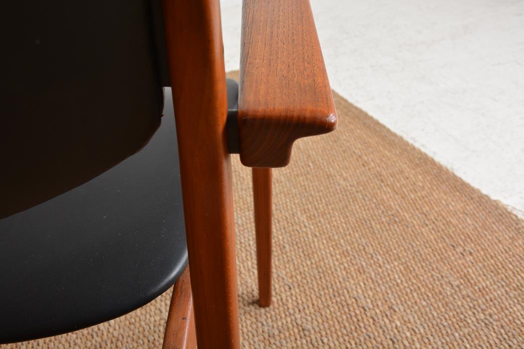Armchair number "196" by Finn Juhl for France & Søn 1960