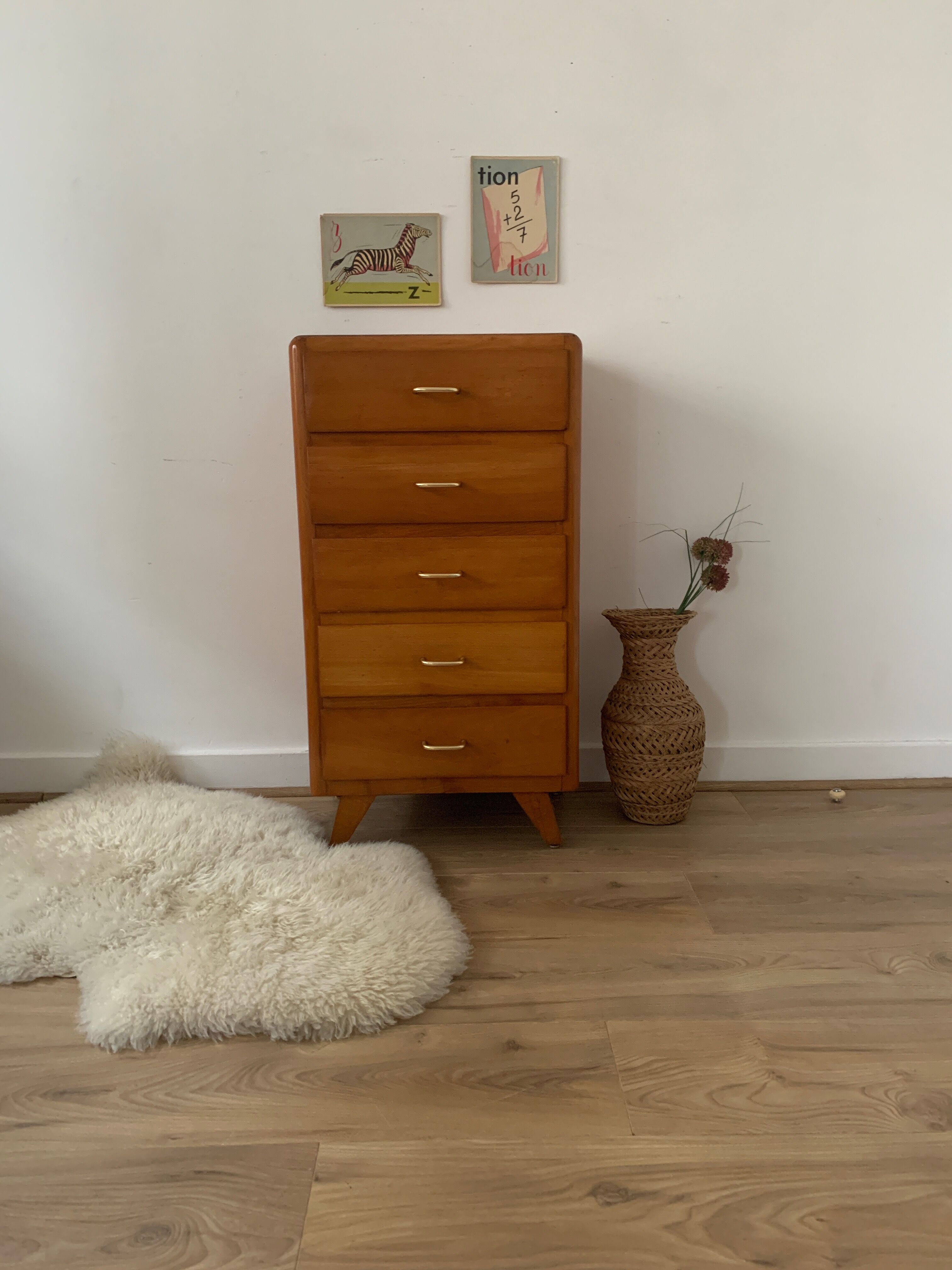 Compass feet dresser, 1968