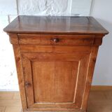 Dark wood confectioner