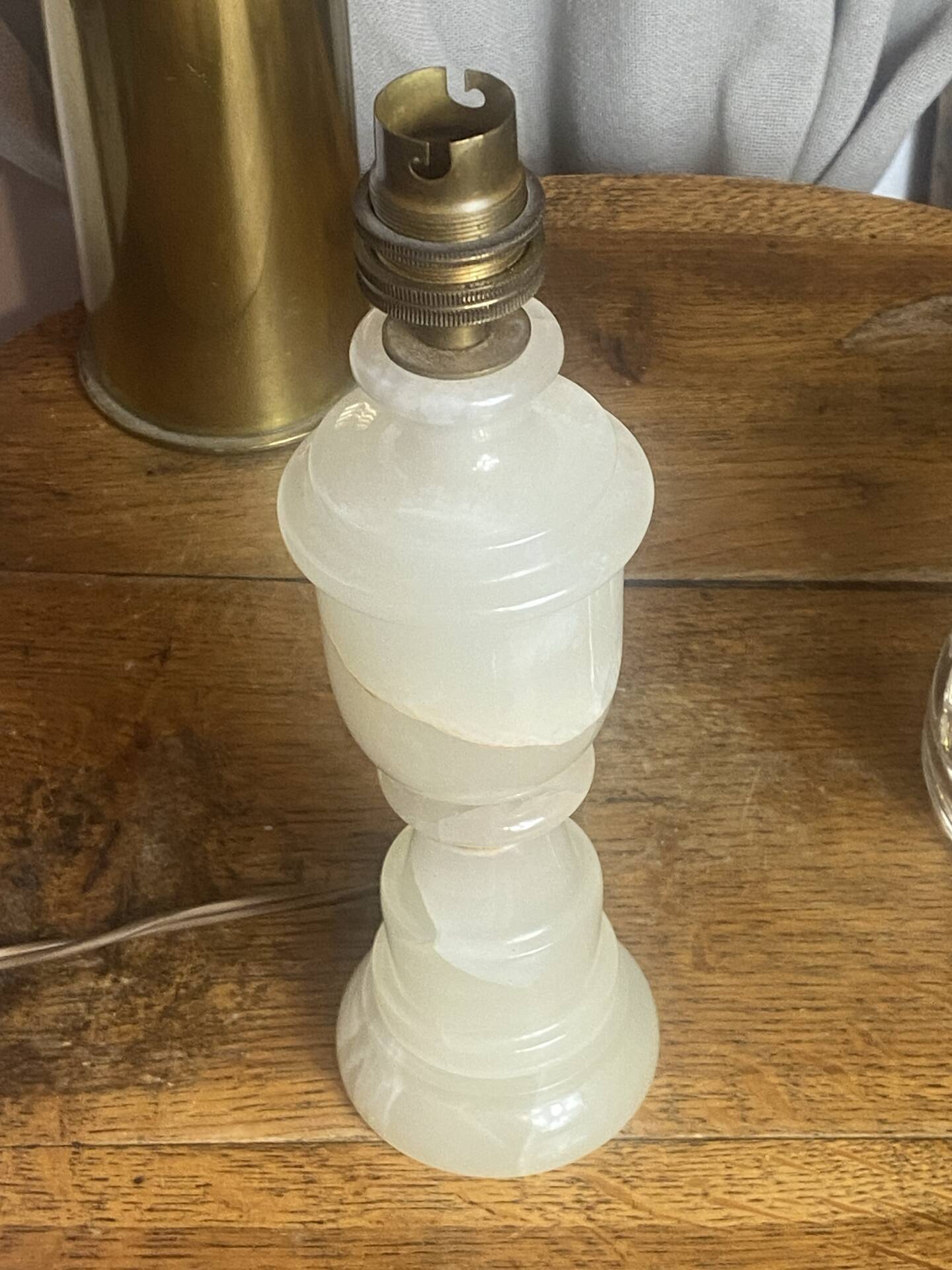 Onyx lamp base