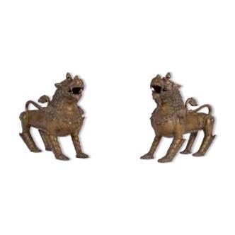 Pair of singha lions nepalese temple guardians in bronze