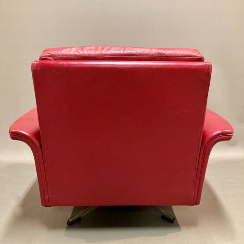 Red leather armchair design 1950