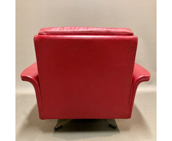 Red leather armchair design 1950