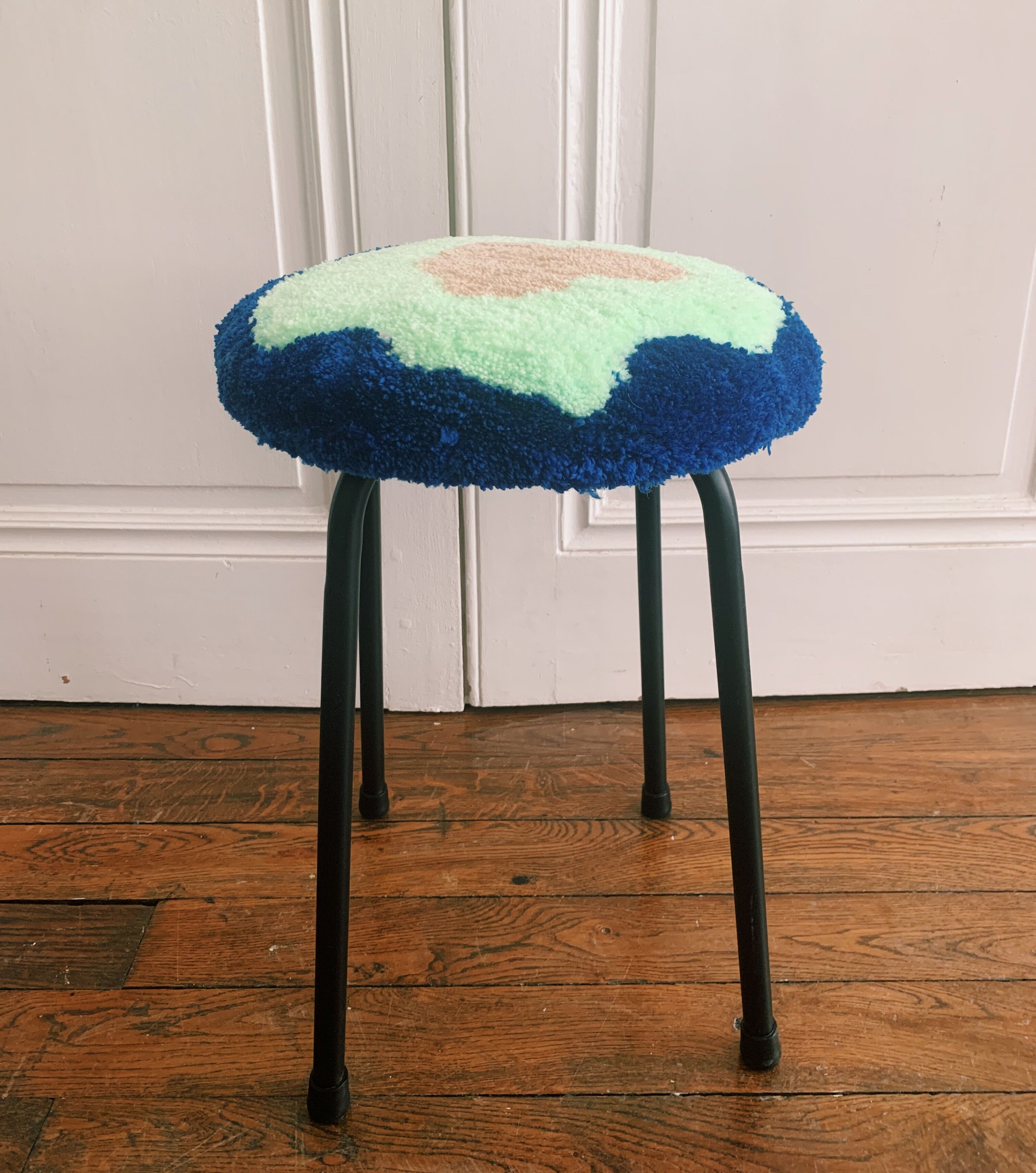 Tufted stool