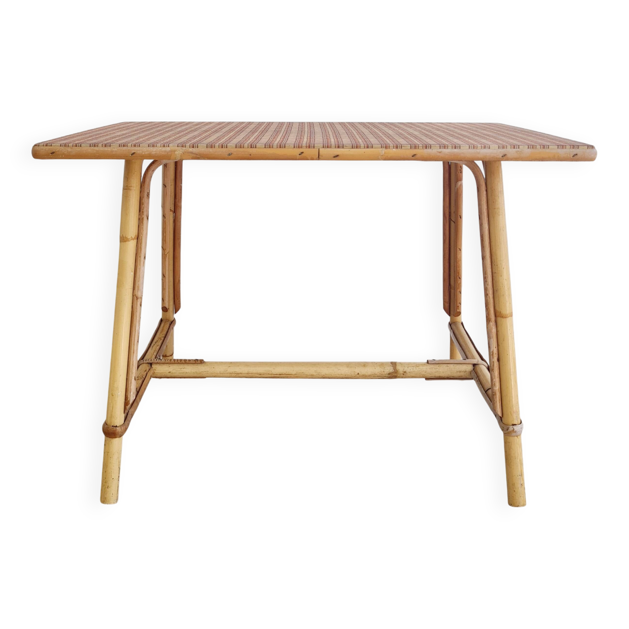 Rattan coffee table with tartan top